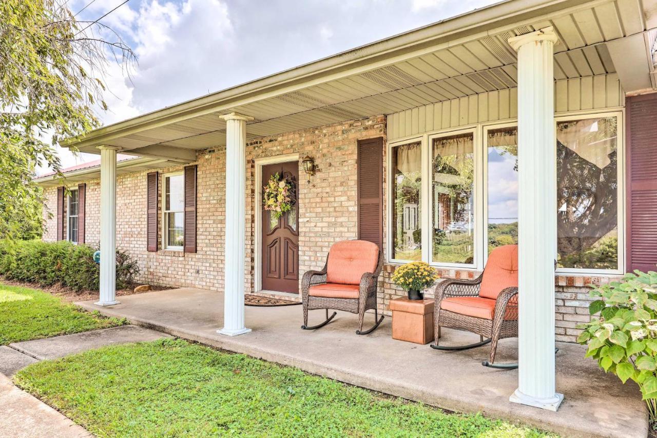 Willa Charming Williamstown Retreat With Private Yard Zewnętrze zdjęcie